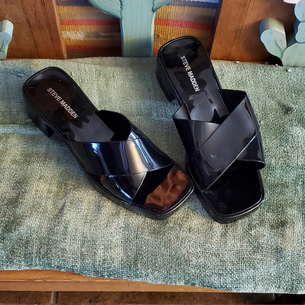 Steve Madden patten leather block sandals. Size 8 Never worn! NWOB